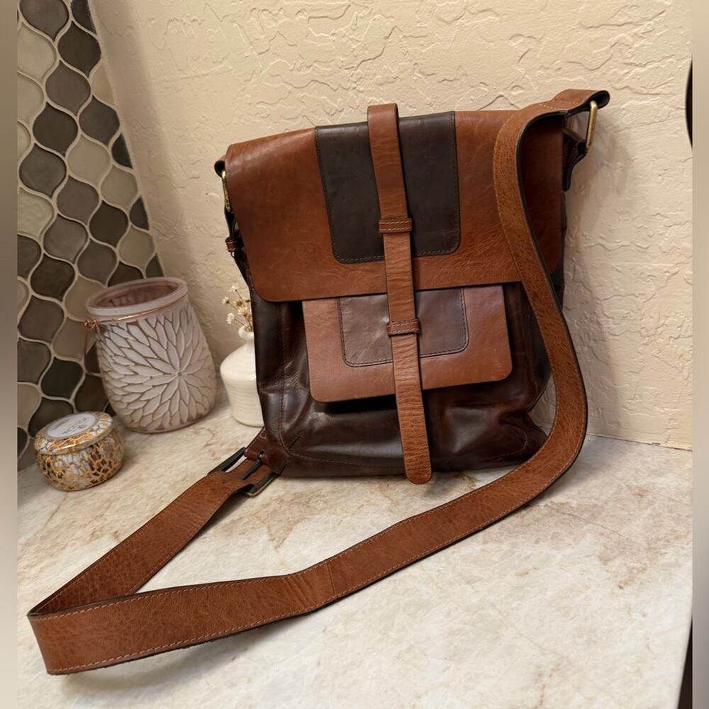 C&C California leather Aspen Crossbody messenger bag